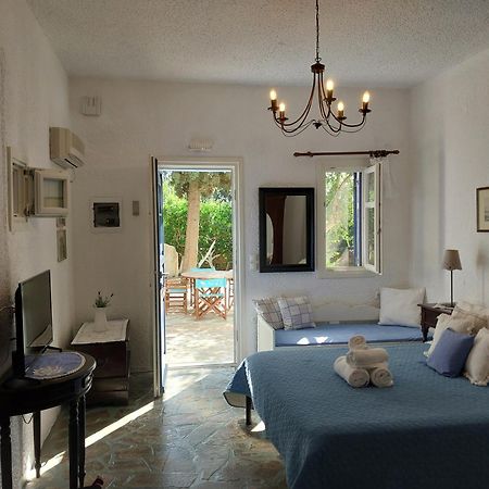 Saint Louis Aparthotel อานดรอส ภายนอก รูปภาพ