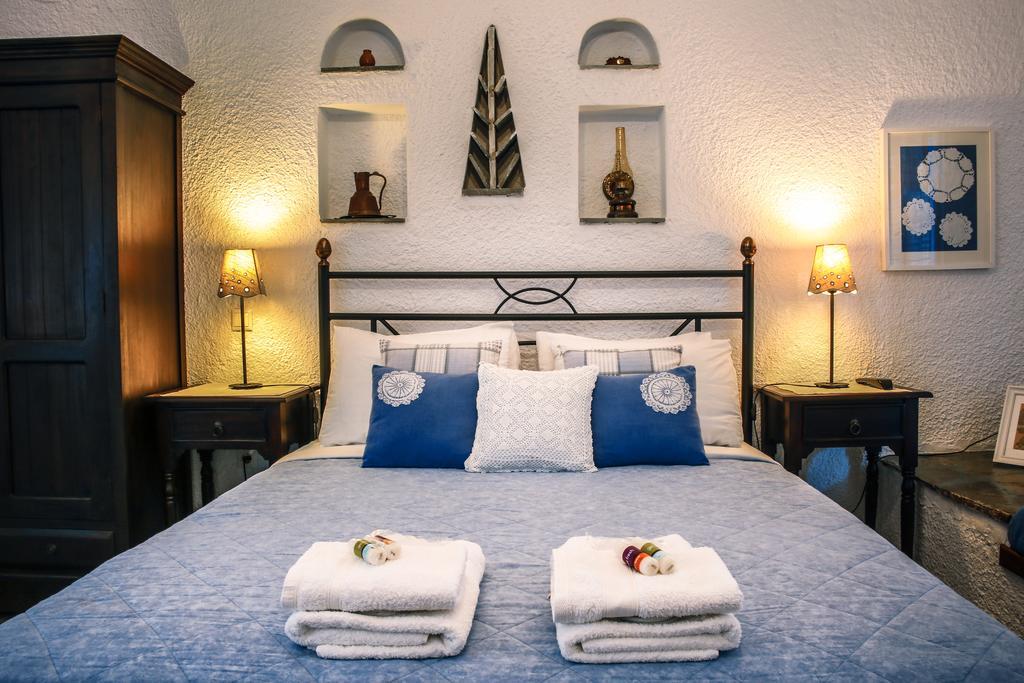 Saint Louis Aparthotel อานดรอส ภายนอก รูปภาพ